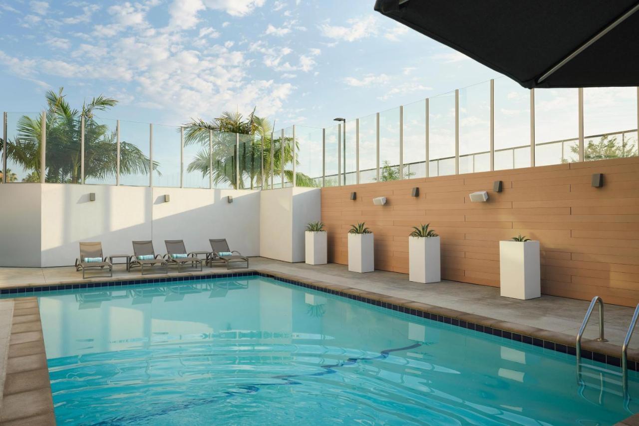 Element Anaheim Resort Convention Center Экстерьер фото
